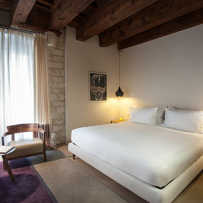 Bed of the Superior Room at the Mercer Hotel Barcelona