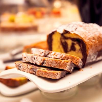 Gâteau éponge du petit-déjeuner de l'Hôtel Mercer Barcelona